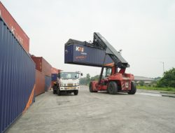 KAI Logistik Optimalkan CY Klari, Langkah Strategis Dukung Green Freight dan Zero ODOL 2026